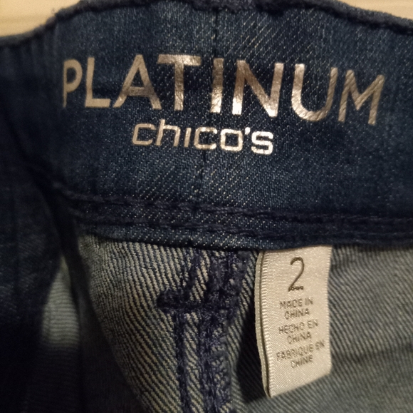 Chico's Platinum Women’s Blue Denim 2=L/12 Novelty Trendsetting Jeans Flashy - Picture 11 of 12